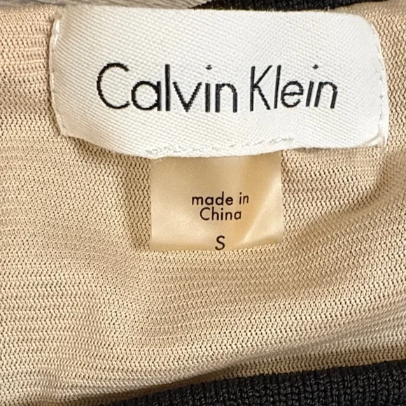 Calvin Klein Elegant Black Knit Fitted Stretch Dress EUC Small - Picture 2 of 7